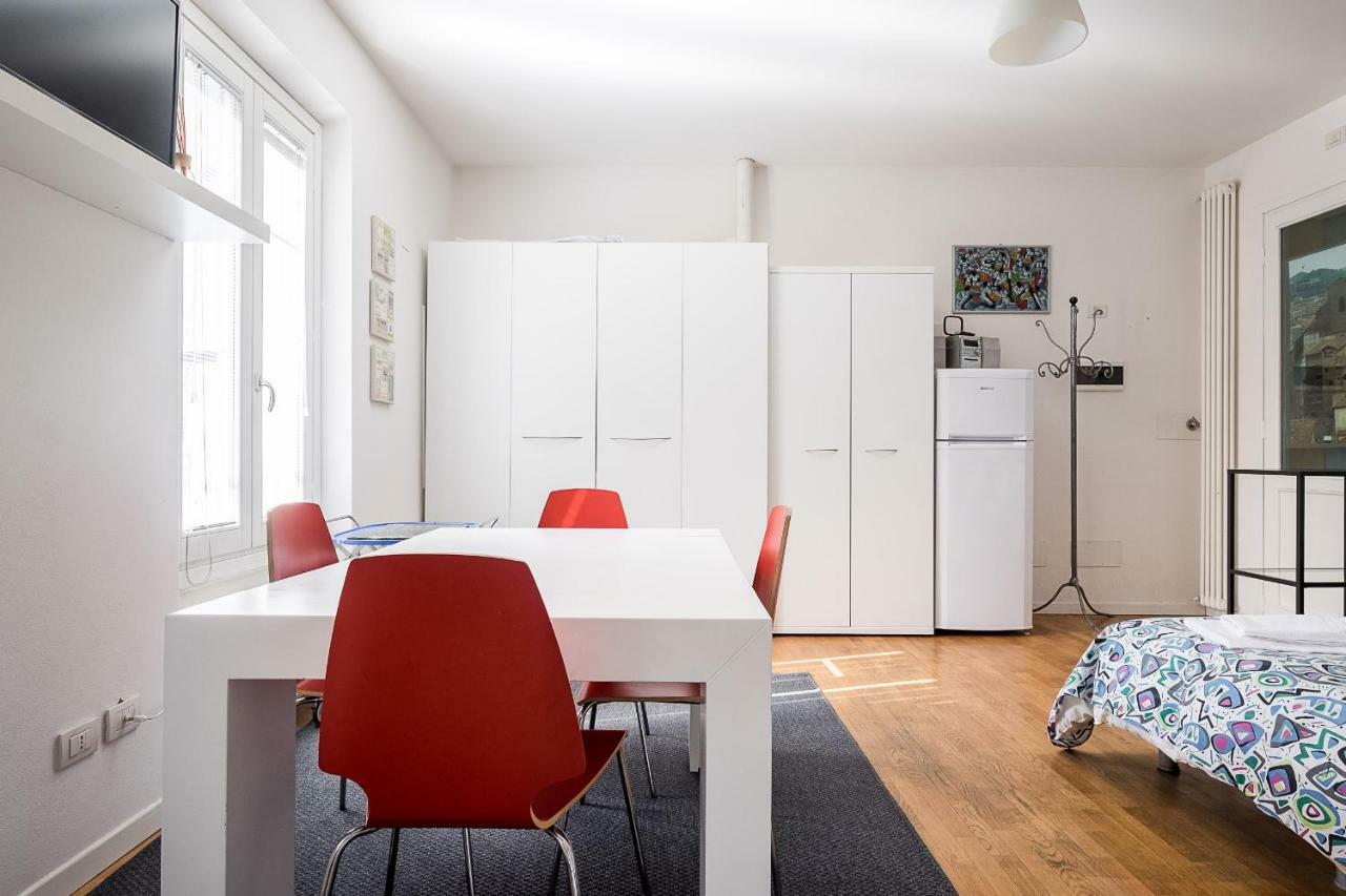 Travel House Bologna Apartment Ngoại thất bức ảnh